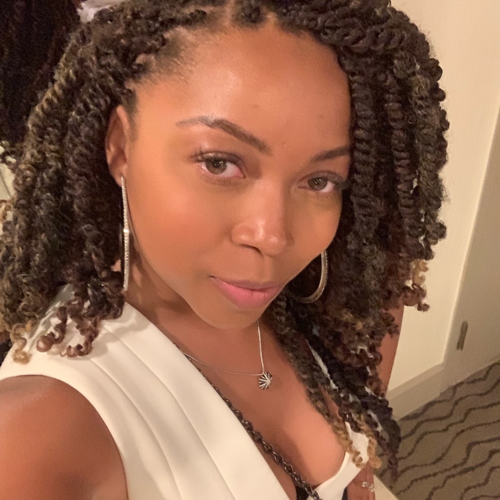 Meet your Posher, Chanele